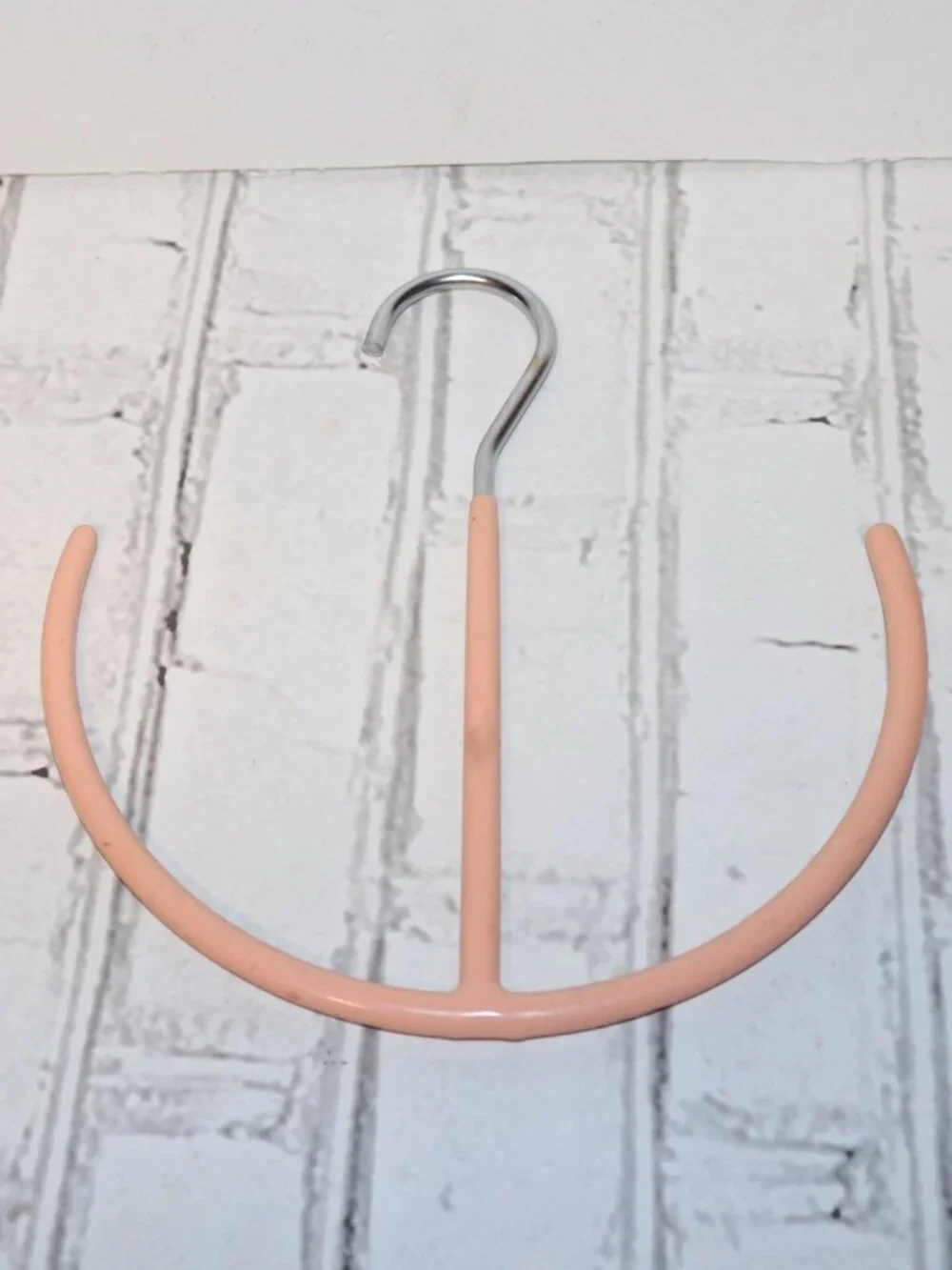 ✨ Vintage Belt or Scarf Closet Hook · 8.75